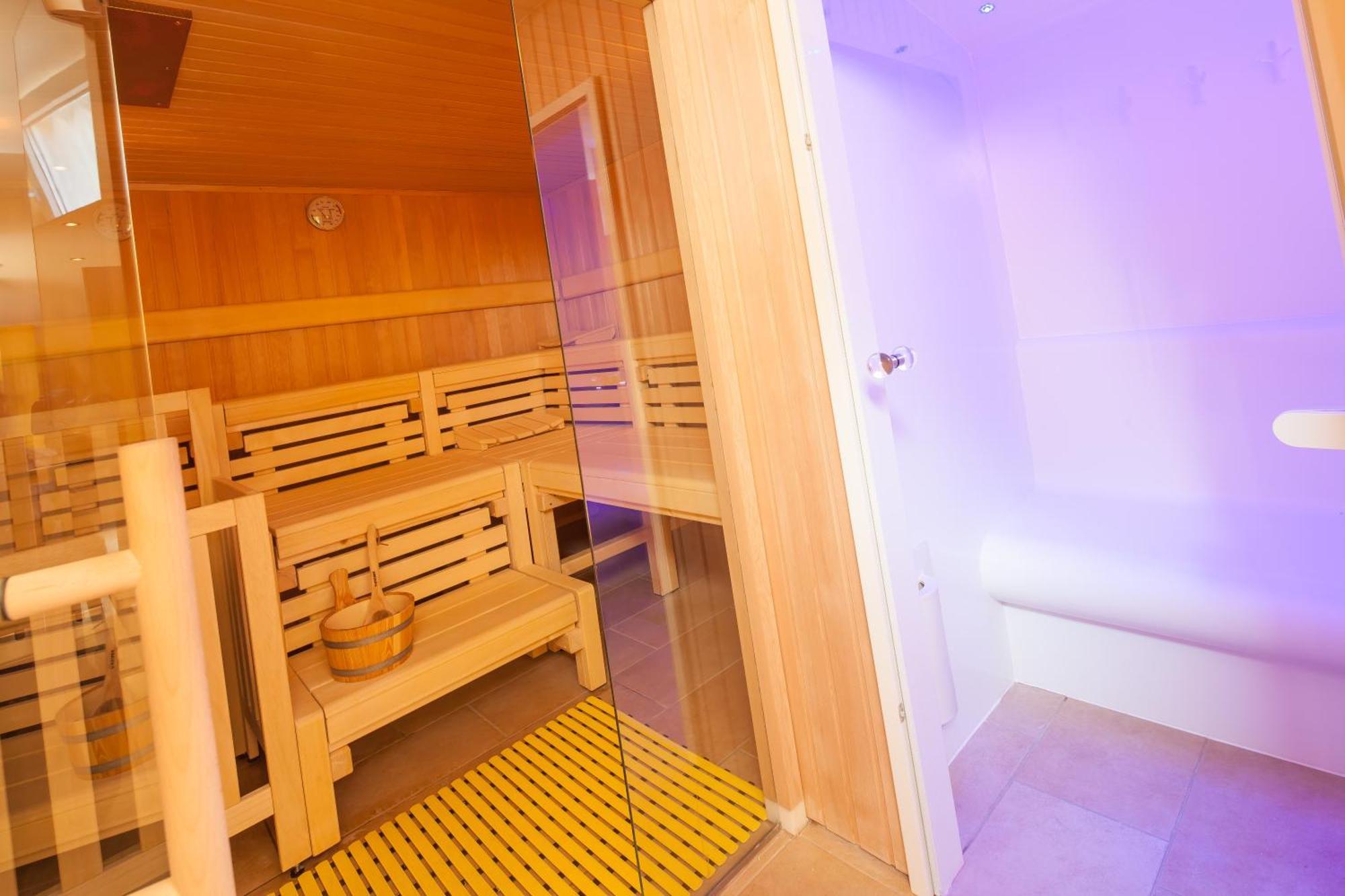 Moin Hotel Cuxhaven Zewnętrze zdjęcie